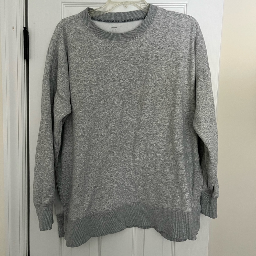 Gray Aerie Sweatshirt, Women’s Medium